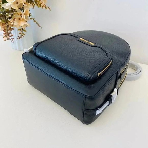 NWT Michael Kors Jaycee Medium Zip Pocket Backpack Black new - Picture 5 of 9